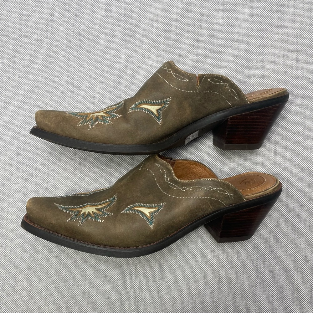 Ariat Brown Leather Mules with Embroidered Design - Picture 9 of 9